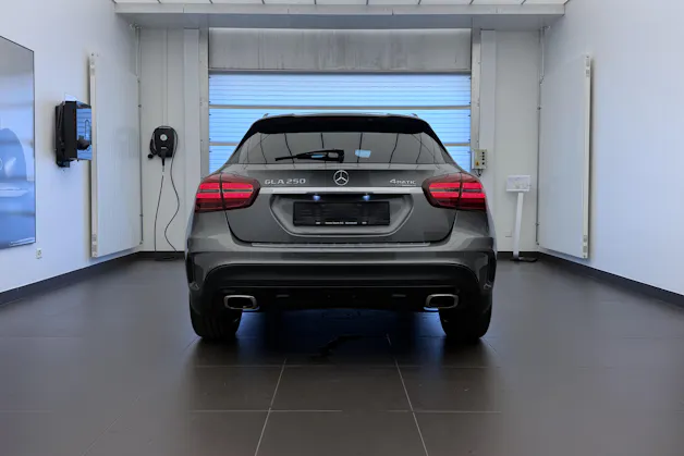 Mercedes-Benz GLA 250 AMG Line 4Matic 7G-DCT