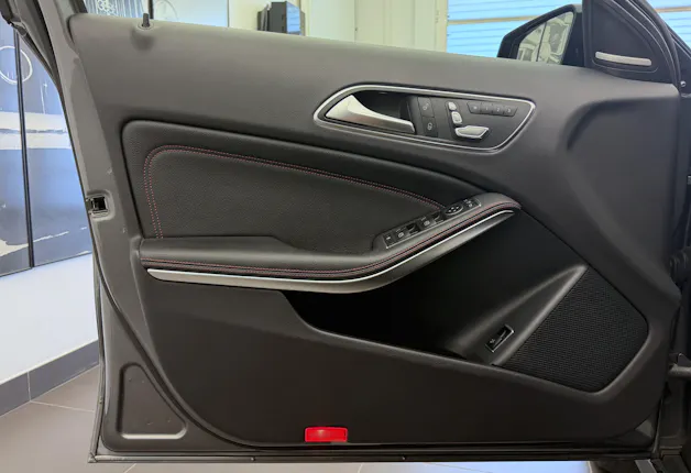 Mercedes-Benz GLA 250 AMG Line 4Matic 7G-DCT