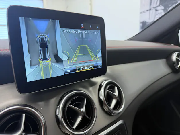 Mercedes-Benz GLA 250 AMG Line 4Matic 7G-DCT
