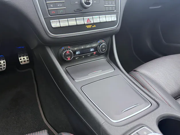 Mercedes-Benz GLA 250 AMG Line 4Matic 7G-DCT