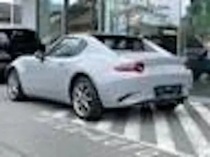 Mazda MX-5 RF Skyactiv-G 132 Exclusive-line