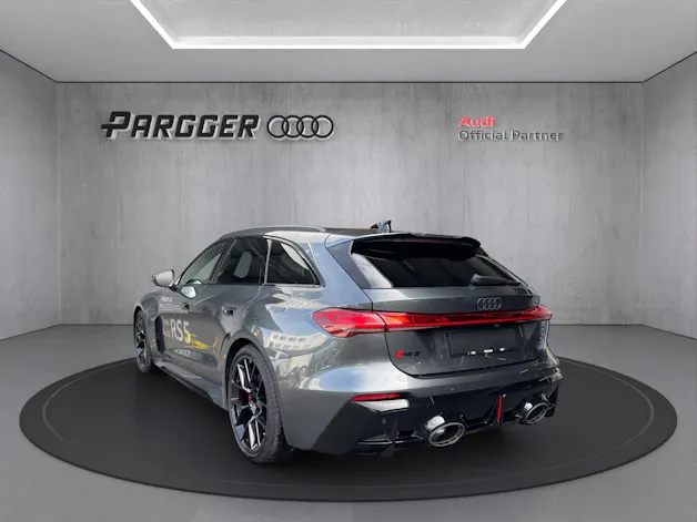 Audi RS 5 Avant TFSI 470 kW Tiptronic quattro