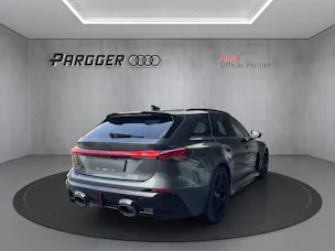 Audi RS 5 Avant TFSI 470 kW Tiptronic quattro