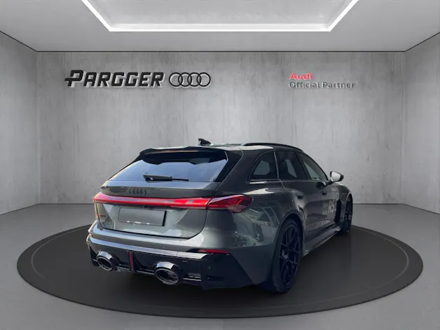 Audi RS 5 Avant TFSI 470 kW Tiptronic quattro