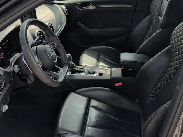 Audi RS3 Sportback 2.5 TSI quattro S-tronic