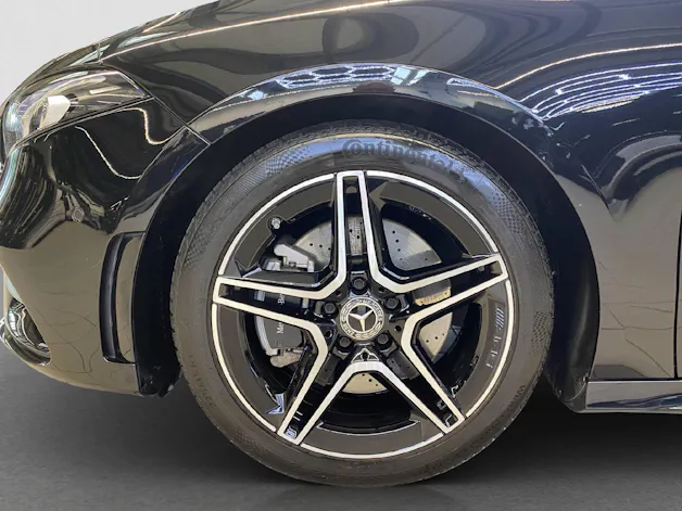 Mercedes-Benz A 220 AMG Line 4MATIC