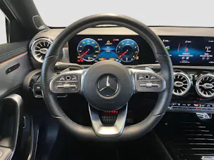 Mercedes-Benz A 220 AMG Line 4MATIC