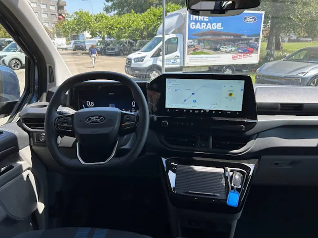 Ford Tourneo Custom Bus 320 L1 2.0 EcoBlue 170 Sport