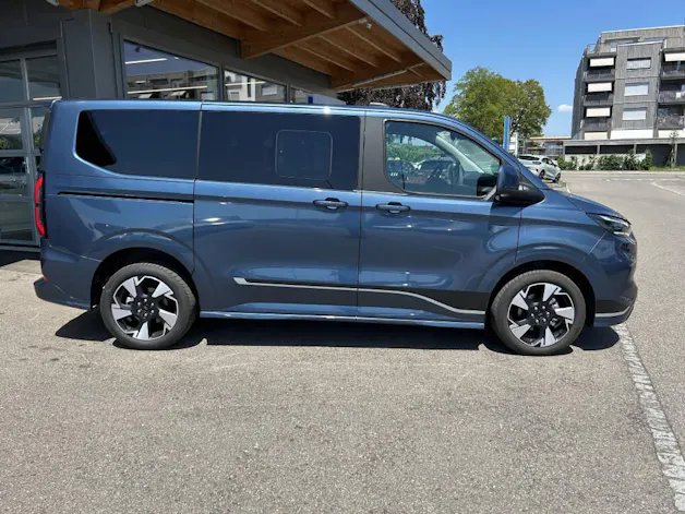 Ford Tourneo Custom Bus 320 L1 2.0 EcoBlue 170 Sport