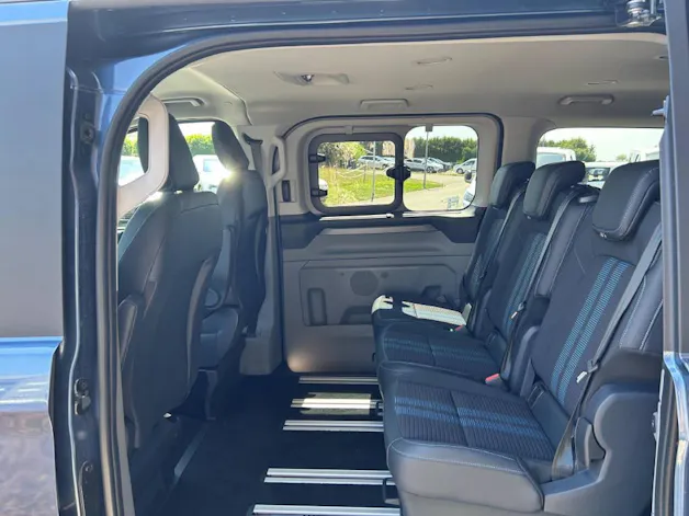 Ford Tourneo Custom Bus 320 L1 2.0 EcoBlue 170 Sport