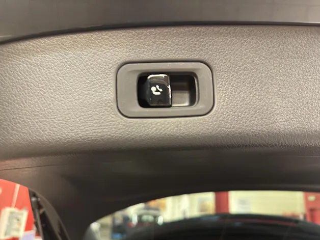 Mercedes-Benz GLC 200 4M - AMG / 360 Grad Kamera / DIGITAL LIGHT / Soundsystem