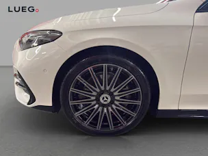 Mercedes-Benz CLA 250+ 85 kWh - EQ - AMG / DISTRONIC / Rückfahrkamera / Panorama-Dach
