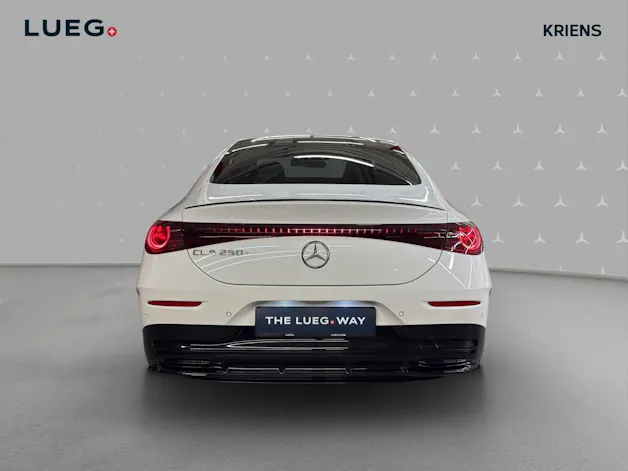 Mercedes-Benz CLA 250+ 85 kWh - EQ - AMG / DISTRONIC / Rückfahrkamera / Panorama-Dach