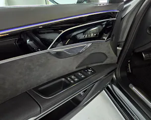 Audi S8 4.0 V8 TFSI quattro T-Tronic
