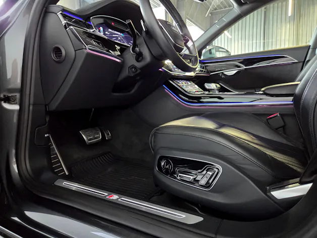 Audi S8 4.0 V8 TFSI quattro T-Tronic