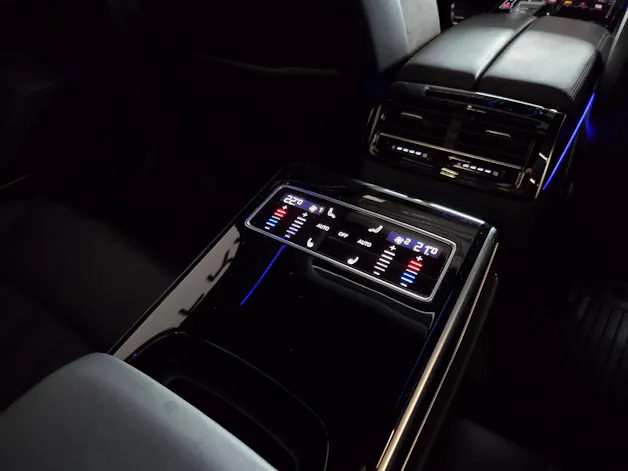 Audi S8 4.0 V8 TFSI quattro T-Tronic