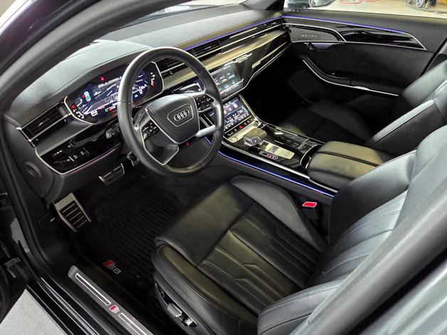 Audi S8 4.0 V8 TFSI quattro T-Tronic