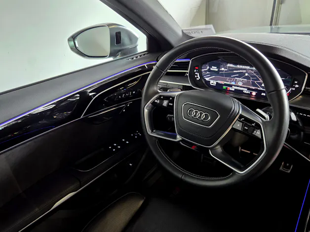 Audi S8 4.0 V8 TFSI quattro T-Tronic