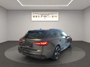 Audi A4 Avant 40 TDI S line Attraction quattro S-tronic