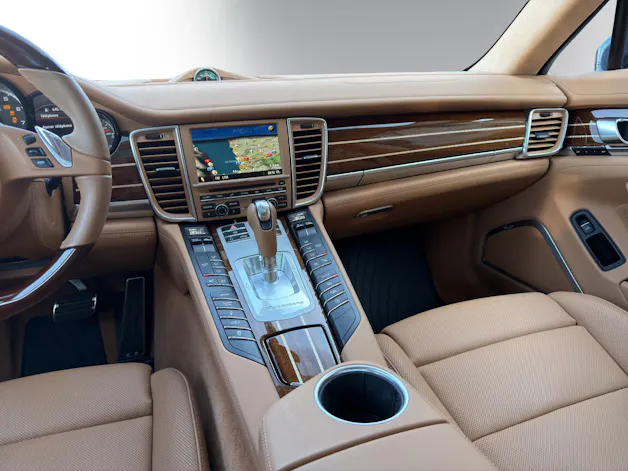 Porsche Panamera Turbo S 4.8