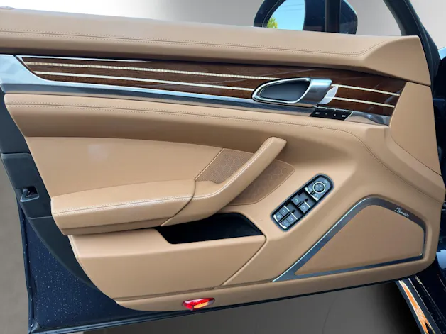Porsche Panamera Turbo S 4.8
