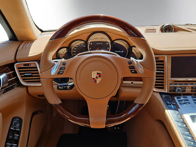 Porsche Panamera Turbo S 4.8
