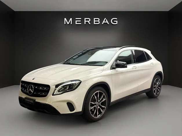 Mercedes-Benz GLA 200