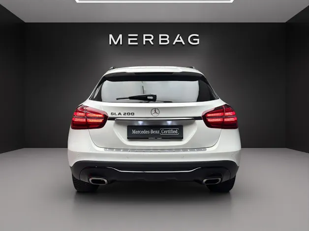 Mercedes-Benz GLA 200