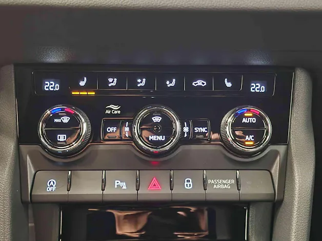 Škoda Karoq 2.0 TSI SportLine 4x4 DSG