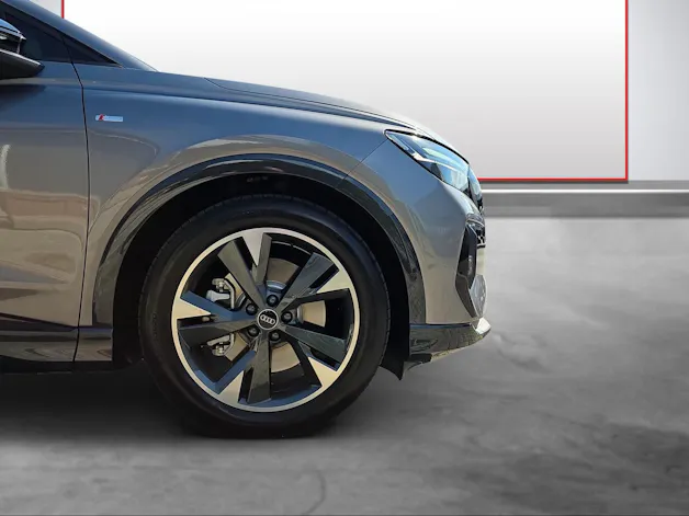Audi Q4 e-tron 45 Edition Swiss Ski quattro