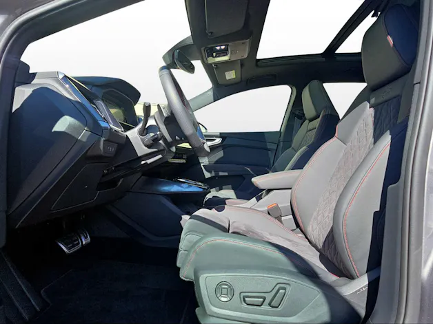 AUDI Q4 e-tron 45 Edition Swiss Ski quattro