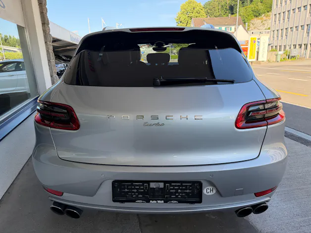 Porsche Macan Turbo PDK