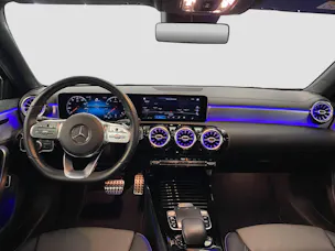Mercedes-Benz A 220 AMG Line Limousine