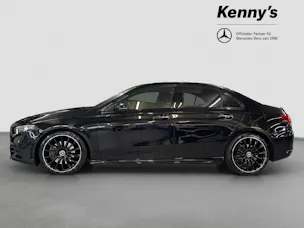 Mercedes-Benz A 220 AMG Line Limousine