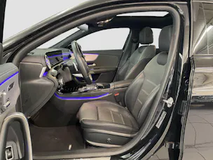 Mercedes-Benz A 220 AMG Line Limousine