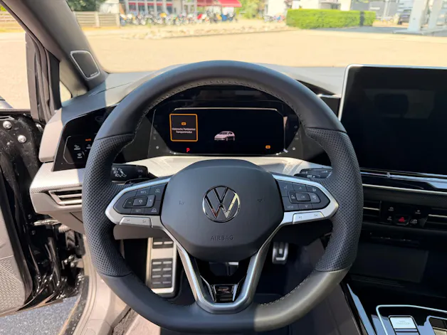 VW Golf 1.5 e TSI mHEV R-Line DSG