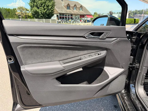 VW Golf 1.5 e TSI mHEV R-Line DSG