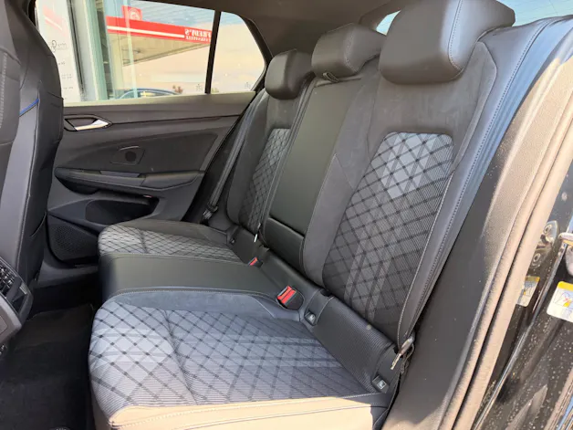 VW Golf 1.5 e TSI mHEV R-Line DSG
