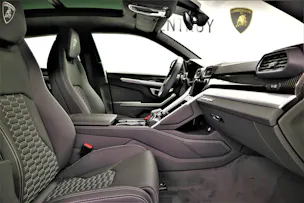 Lamborghini Urus E-Gear
