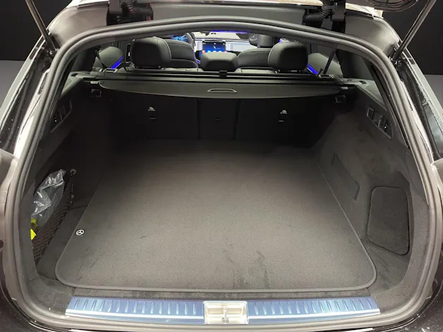 MERCEDES-BENZ E 220 d 4MATIC T-Modell