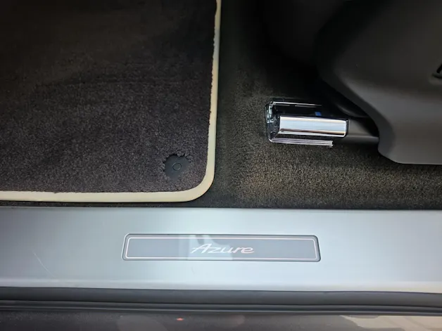 Bentley Bentayga Azure V8