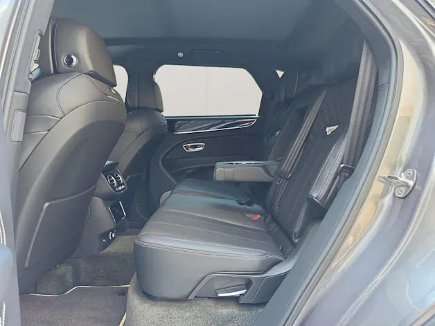 Bentley Bentayga Azure V8