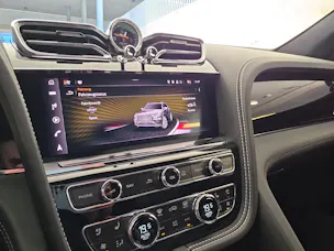 Bentley Bentayga Azure V8