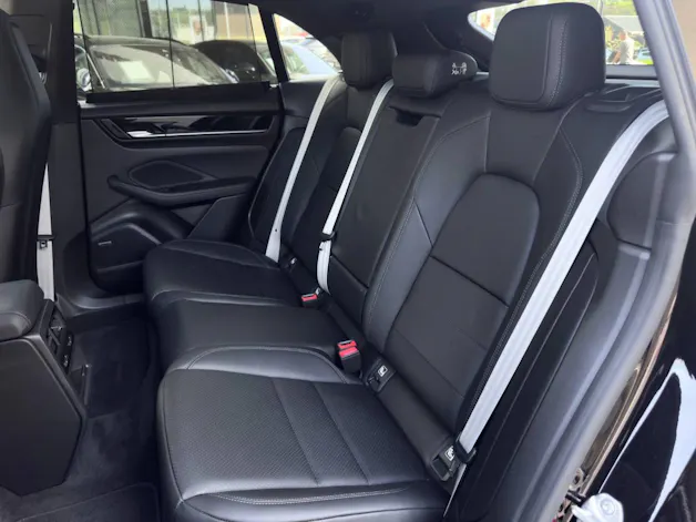 Porsche Macan 4