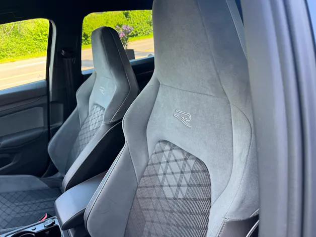 VW Golf Variant 2.0 TSI R-Line DSG 4Motion