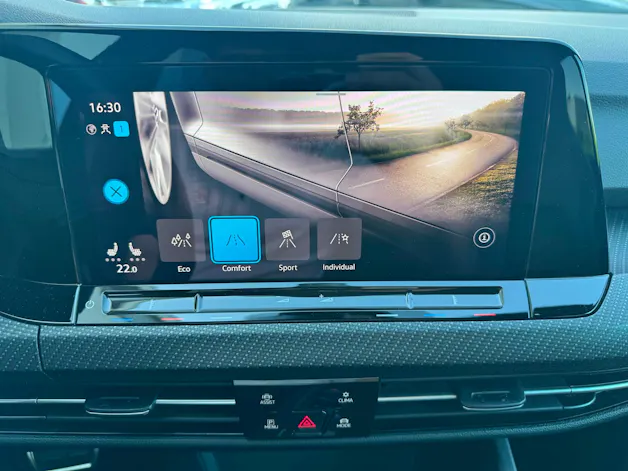 VW Golf Variant 2.0 TSI R-Line DSG 4Motion