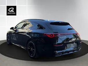 Mercedes-Benz CLA Shooting Brake 220 8G-DCT