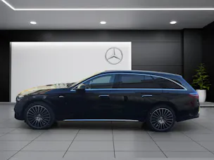 Mercedes-Benz E 300 de 4Matic EQ Hybrid 9G-Tronic