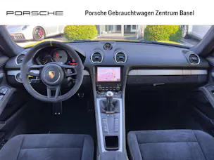 Porsche 718 Cayman GT4