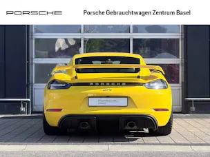 Porsche 718 Cayman GT4